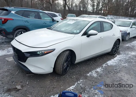 2021 Mazda Mazda3 Premium из США, поврежденный, VIN JM1BPBML8M1330358